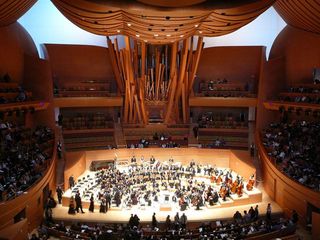 (7) Walt Disney Concert Hall, Los Angeles, free concert.jpg